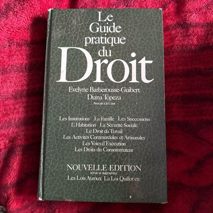 Livre de Droit - photo numéro 1