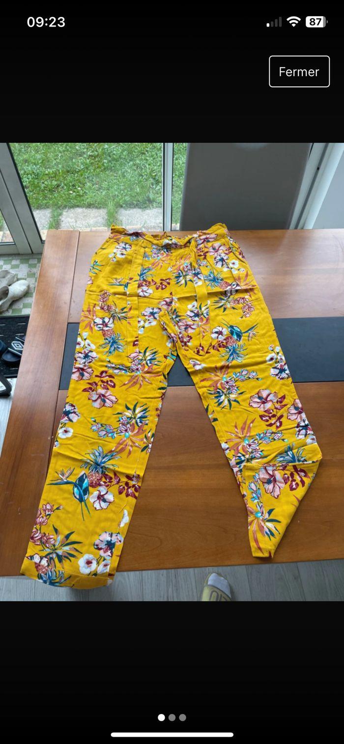 Pantalon jaune - photo numéro 1