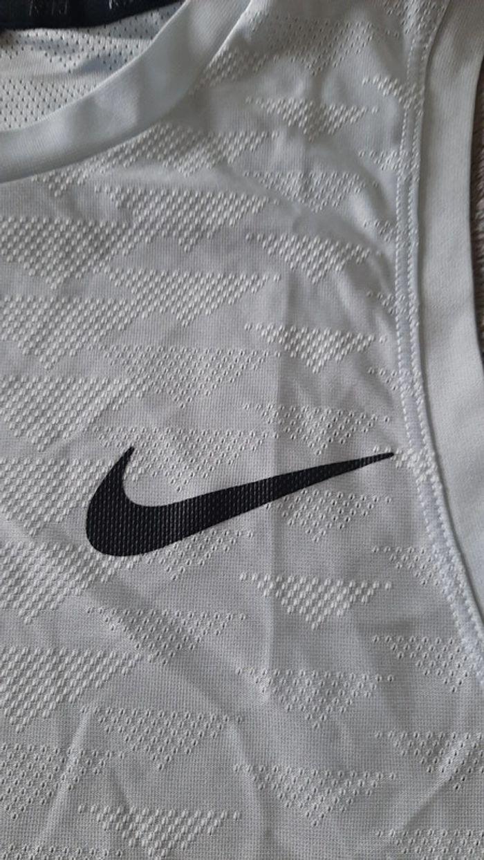 débardeur Nike Dry Fit - photo numéro 2