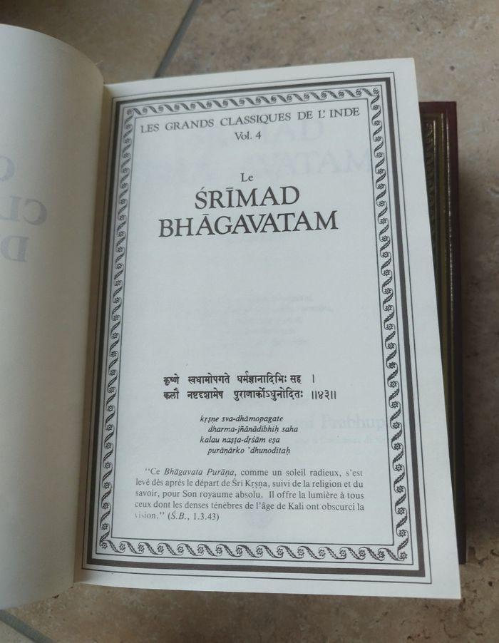 Lot les grands classiques de l'Inde volumes II IV et V Srimad Bhagavatam bhatki-yoga - photo numéro 7