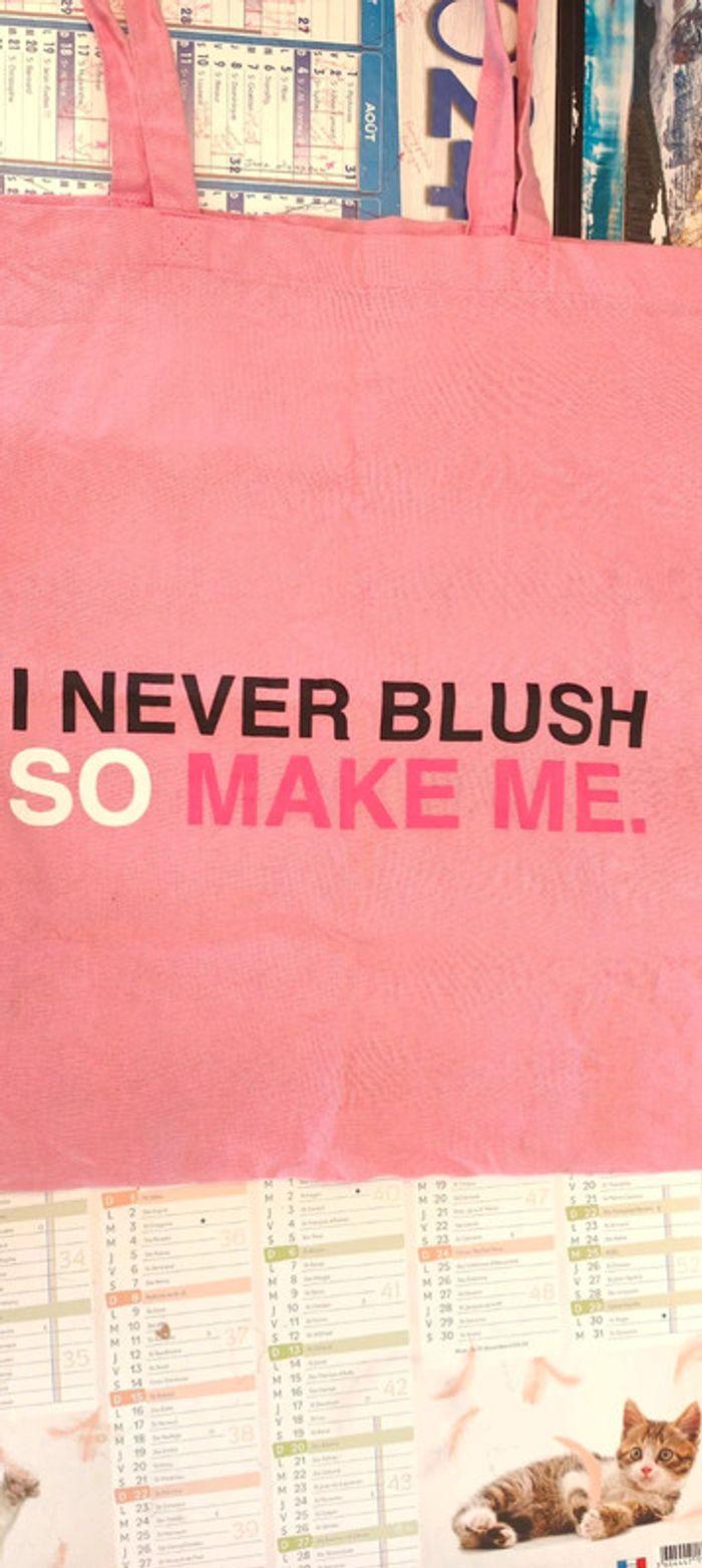 Sac Tote rose "I Never Blush So Make Me" 4e - photo numéro 2