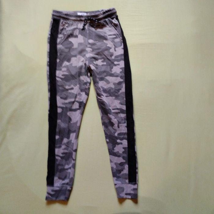 Pantalon jogging 12 ans - photo numéro 1