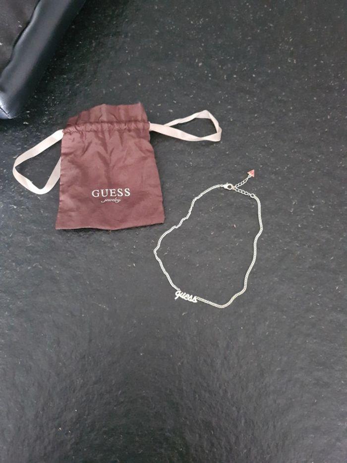 Collier guess - photo numéro 1