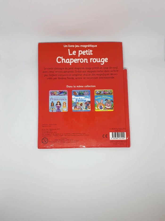 Livre à aimants "Le petit Chaperon rouge" - photo numéro 2