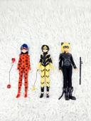 Lot de 3 poupées articulées :  Miraculous / Chat Noir et Vesperia  marque Bandai  🎅