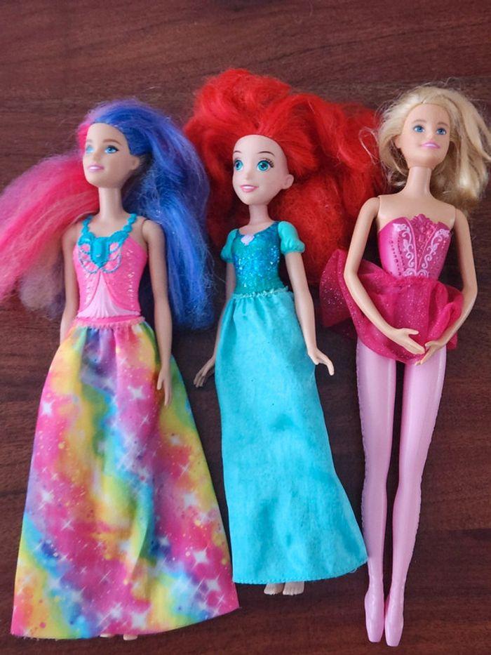 Lot de 3 Barbies - photo numéro 1