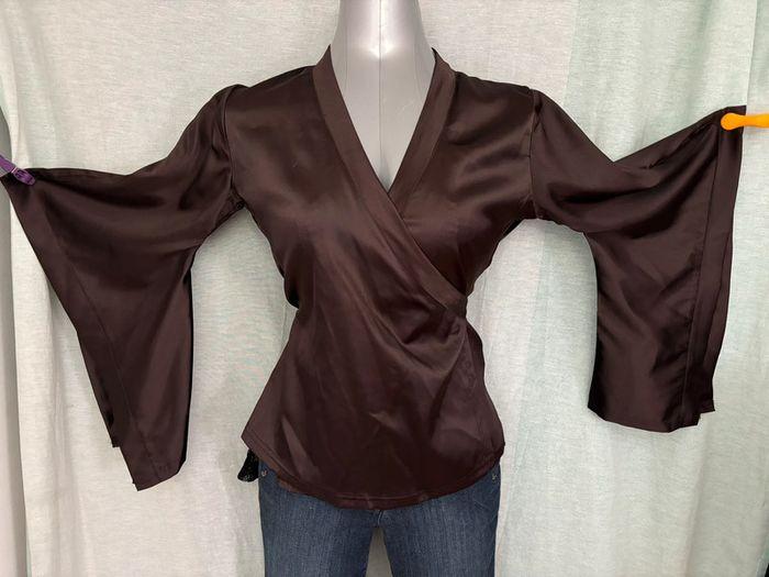 Superbe blouse cache coeur kimono marron satiné neuf L - photo numéro 1