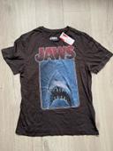 T-shirt jaws