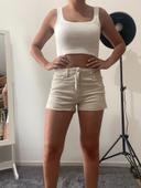 Short en jeans beige