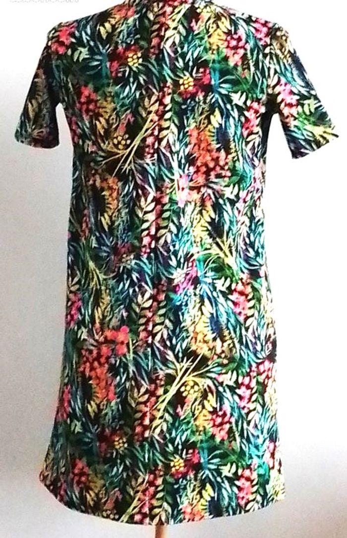 Robe courte style rétro, motifs tropicaux - photo numéro 4