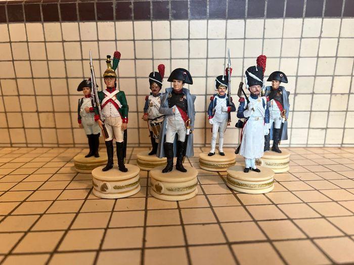 Lot de 7 figurines de collection