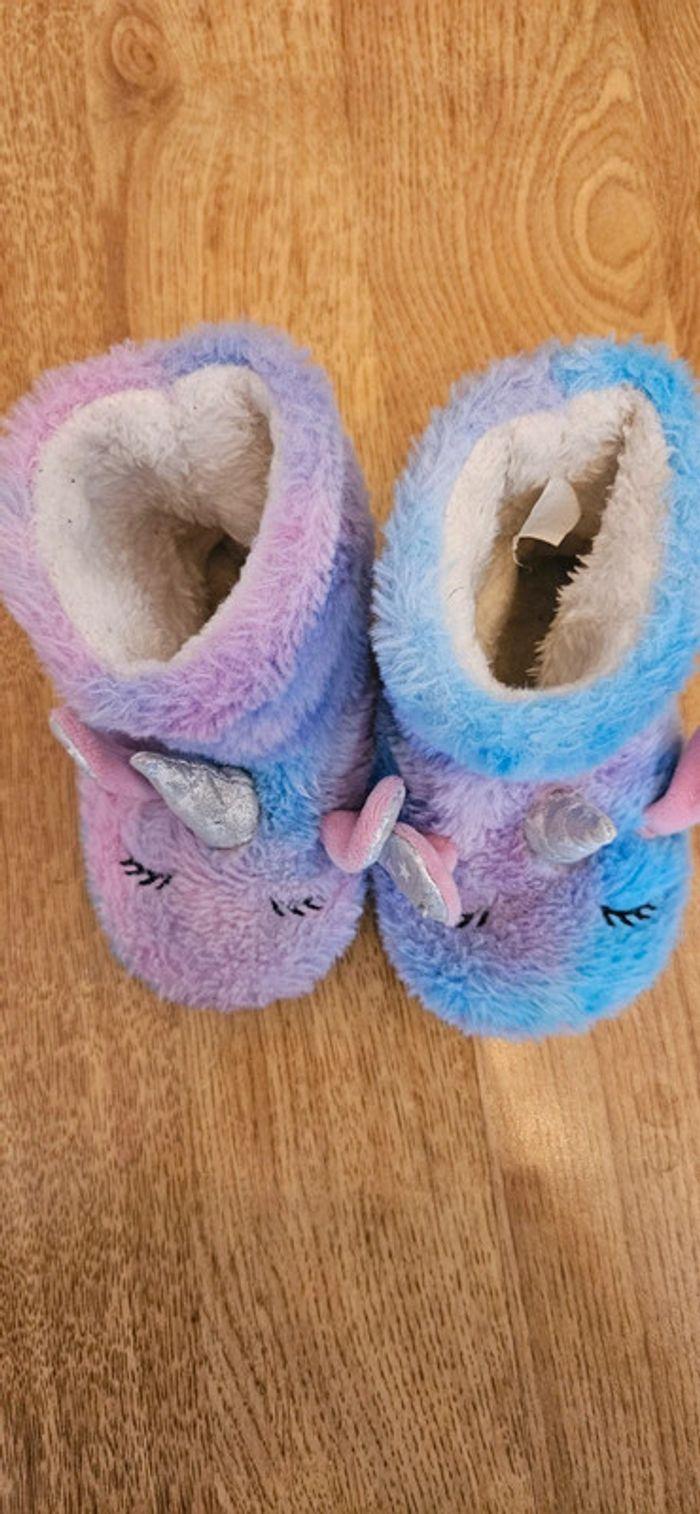 Chaussons licorne taille 24/25 - photo numéro 4