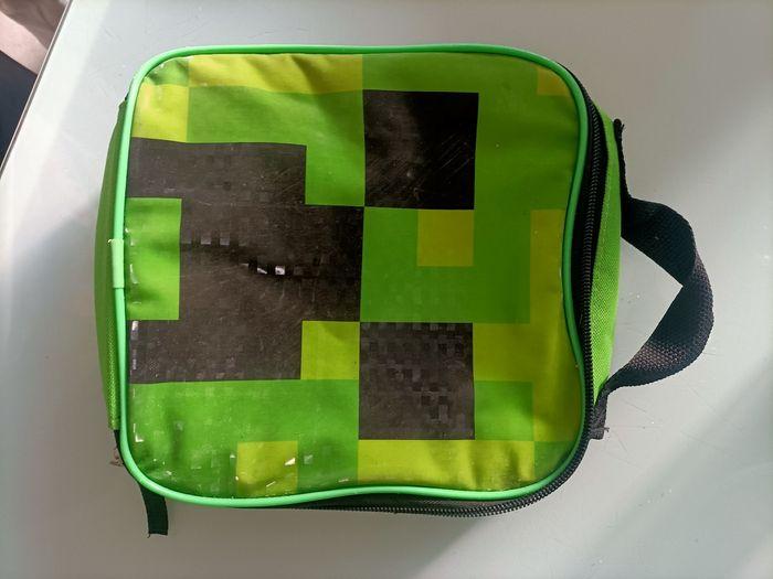 Pochette minecraft - photo numéro 1