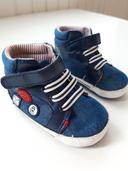 Basket jeans Bleu OBAIDI bébé 6 à 12 mois, taille 18, mix matières, tissu imprimé et lacet avec moti