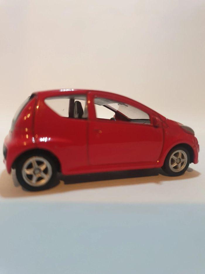 Welly Citroën C1 Rouge - 1/60 - photo numéro 7