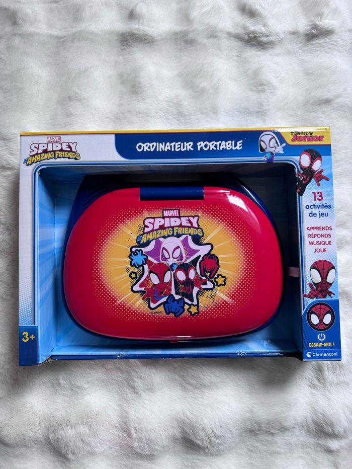 Ordinateur portable Spidey - photo numéro 1