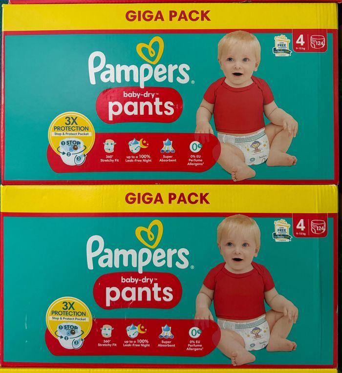 2 paquets de couches Pampers taille 4