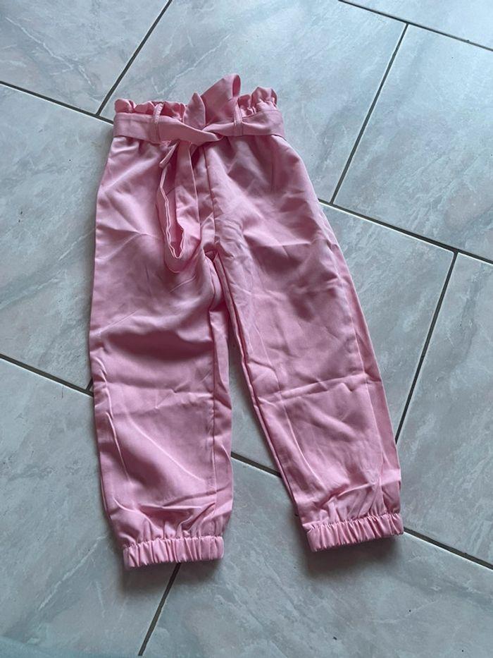 Pantalon rose 5 ans - photo numéro 1