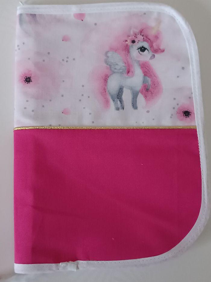 Protège carnet de santé licorne zippé - photo numéro 4