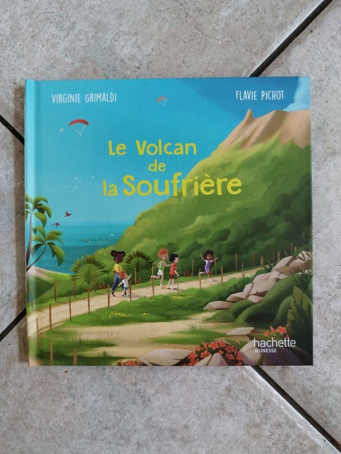 Livre le volcan de la Soufrière