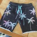 Short, marque H&M taille 4,5 ans