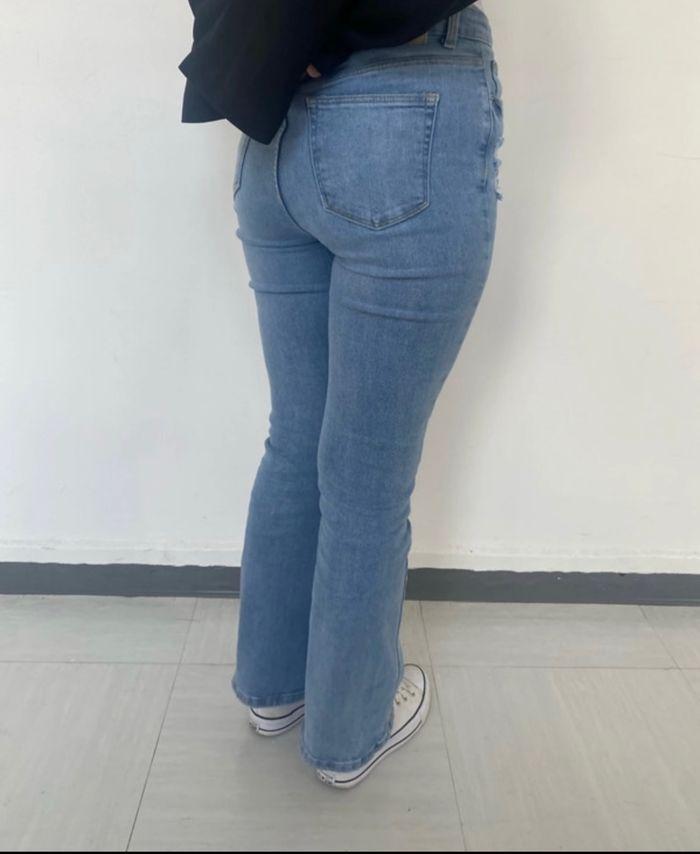 Pantalon patte d’éléphant - photo numéro 4