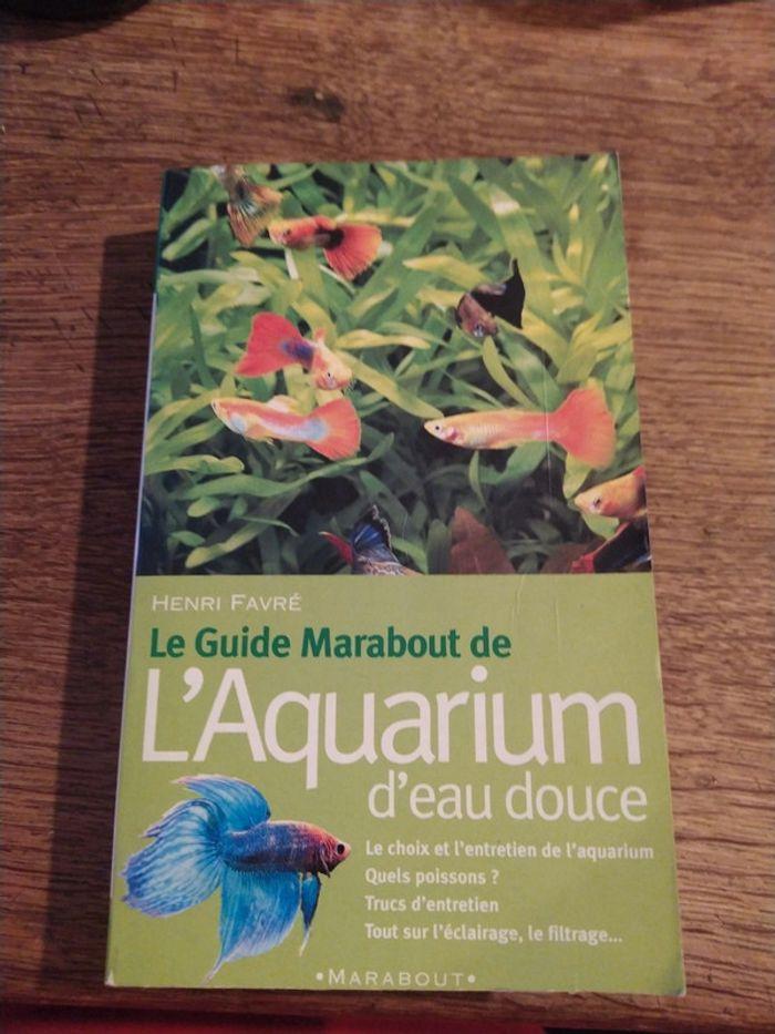 Le Guide Marabout De L'Aquarium D'Eau Douce

Par Henri Favre - photo numéro 1