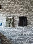 Lot 2 shorts taille 10 ans