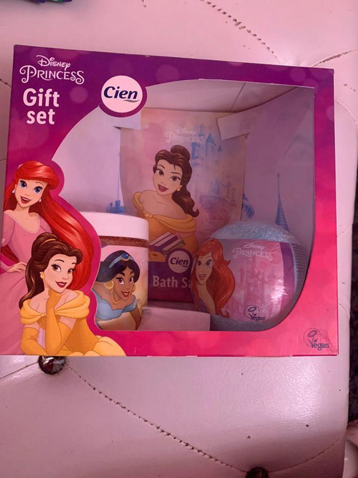 Coffret cosmétiques Disney princesse - photo numéro 1