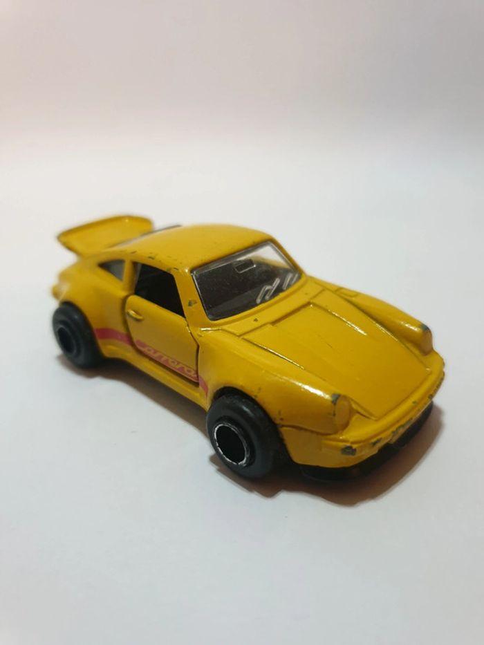 Majorette 209, Porsche 911 Turbo, 1/57, Jaune - photo numéro 4