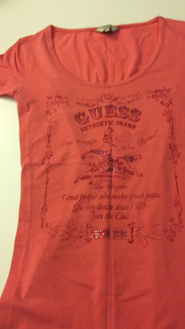 T-shirt Guess - corail à strass - photo numéro 4