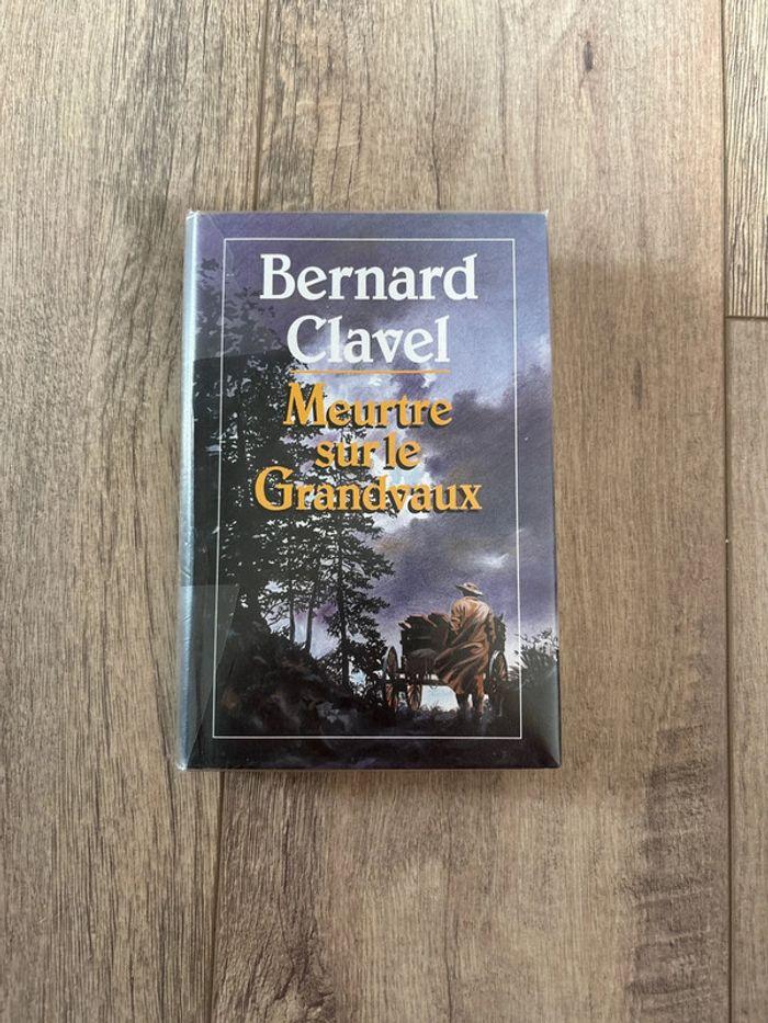 Livre Meurtre sur le Grandvaux - photo numéro 1