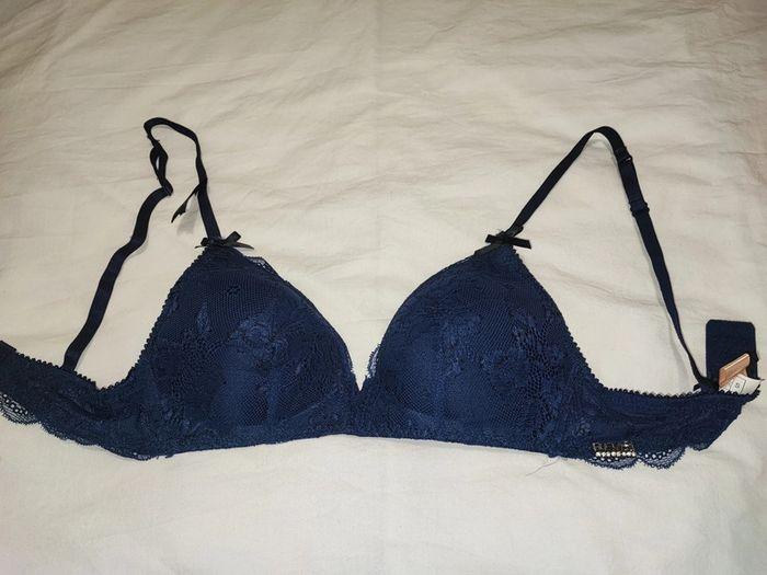 soutien gorge bleu neuf