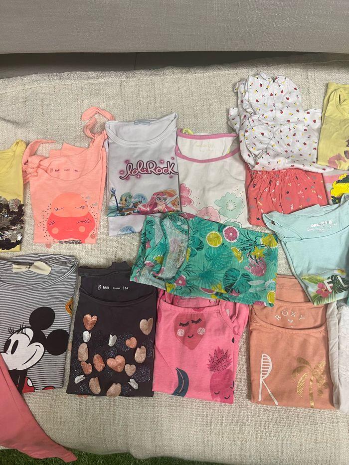 Lot de 18 TEE shirt fille 4/5 ans - photo numéro 4