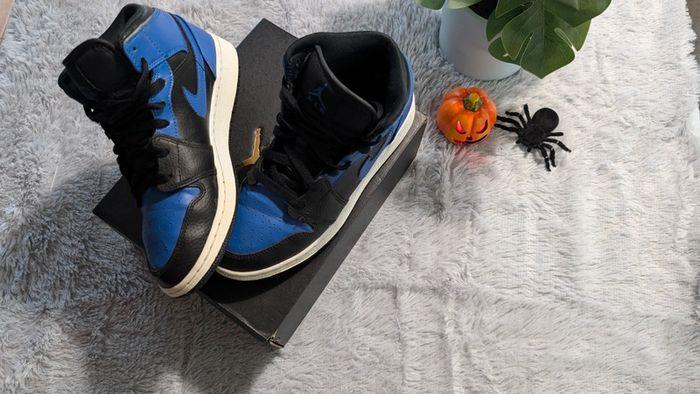 Nike Air Jordan 1 Mid Bleu Royal Taille 38.5 - photo numéro 3