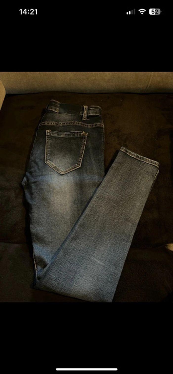 Jeans taille 40 - photo numéro 1