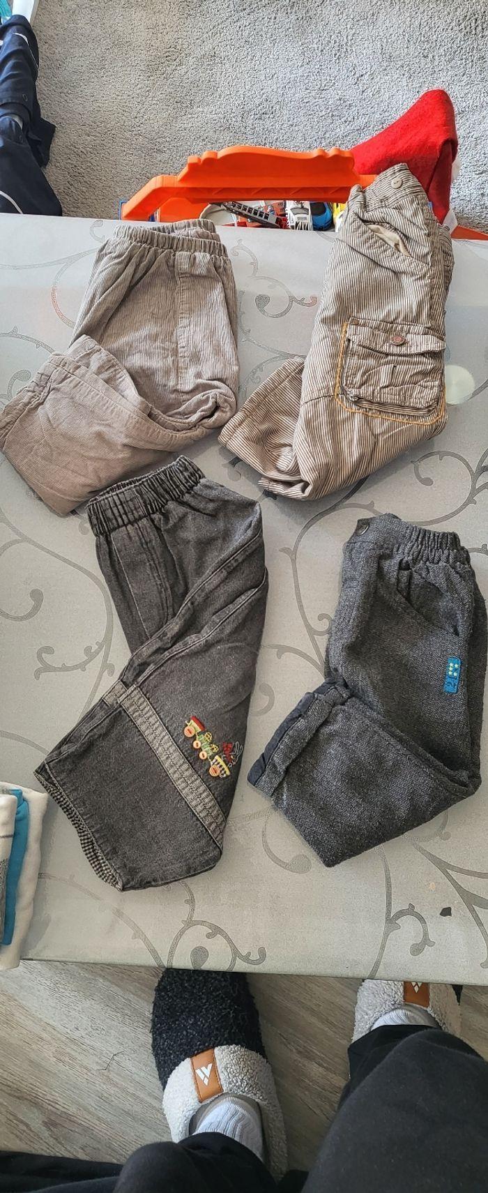 Lot pantalon