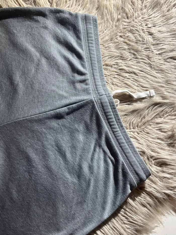 Pantalon de confort gris Kiabi taille L en très bon état - photo numéro 3