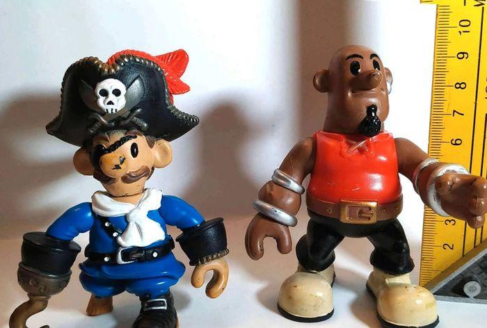 2  figurines  Vintage Keenway jouets  pirate  island - photo numéro 2