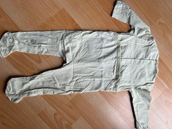 Pyjama une pièce Kiabi taille 18 m - photo numéro 3