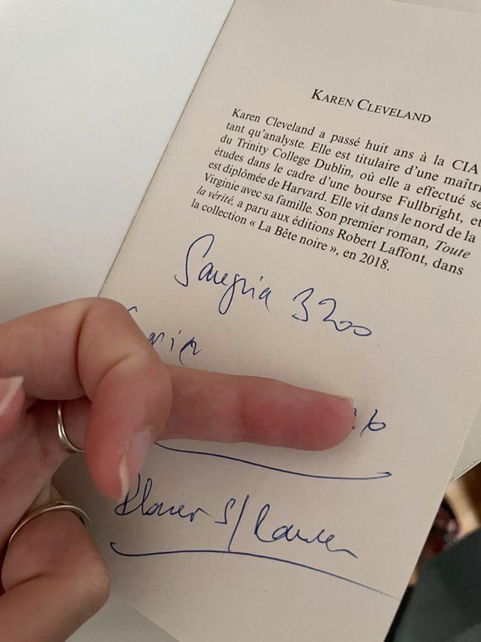 Livre Toute la vérité de Karen Cleveland - photo numéro 4