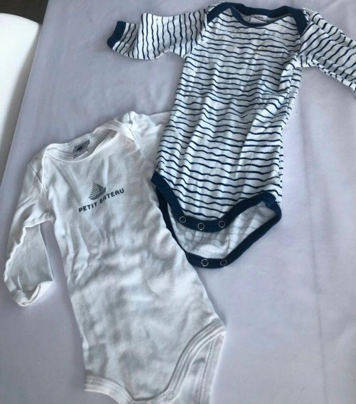 Lot de 2 bodys Petit bateau - photo numéro 1