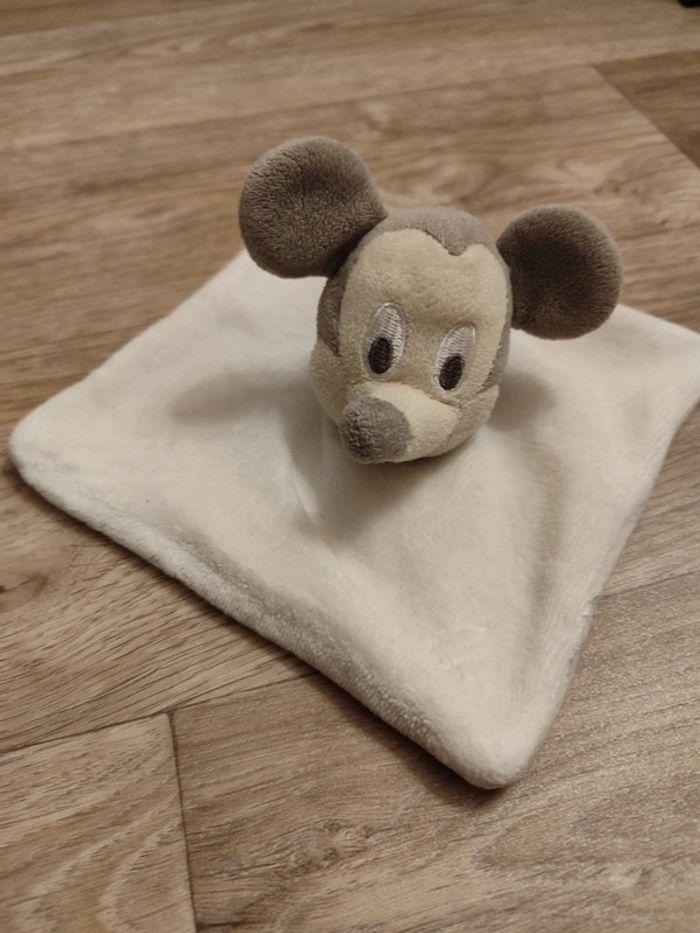 Doudou Mickey - photo numéro 2