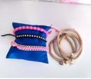 Lot Bracelets, rose et doré avec 2 charms