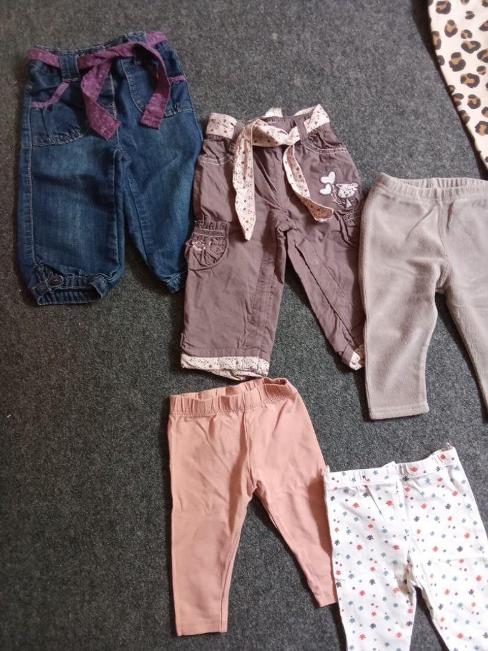 Lot de 8 bas bébé fille mi saison. Automne leggings, jeans, pantalon  9 mois, rose, blanc, motif, marine jeans. - photo numéro 3