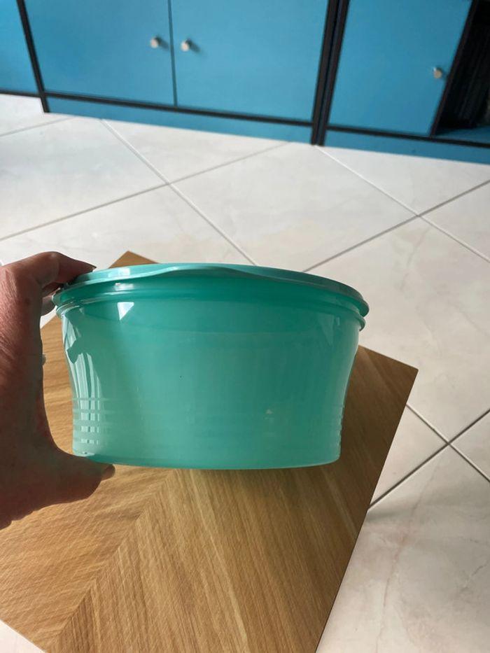 Saladier vert 1,9 L Tupperware - photo numéro 2