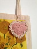 Pochette coeur au crochet