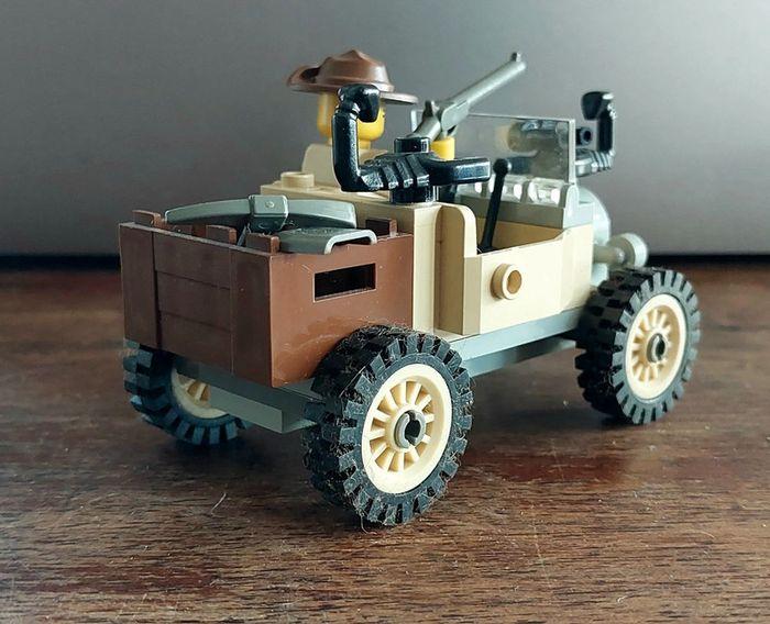 Lego 5918 Chasseur de Scorpions - photo numéro 3