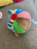 Boule en tissus sensorielle - hochet