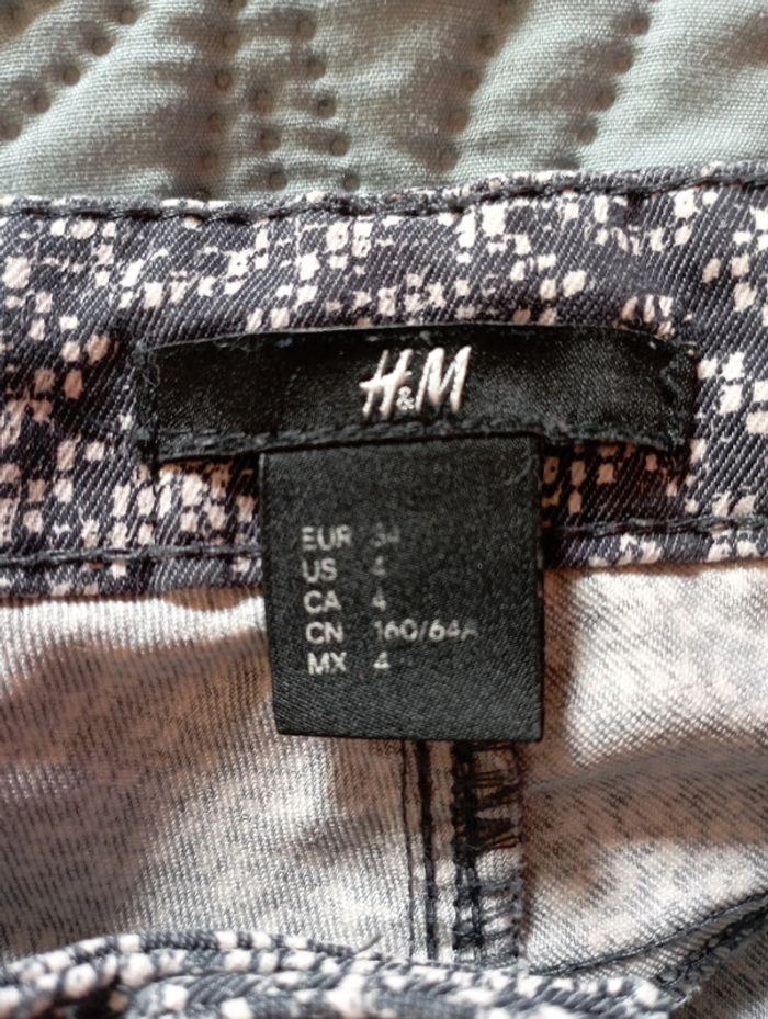 Pantalon motifs H&M 34 - photo numéro 3